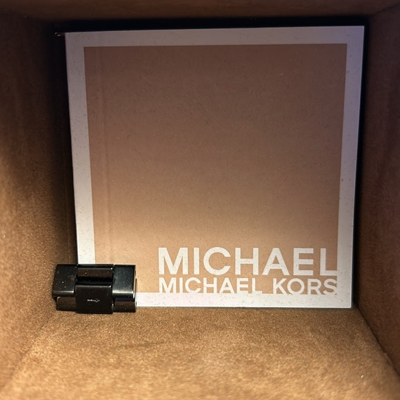 Michael Kors Slim Runway Women's Watch - Picture 4 of 4